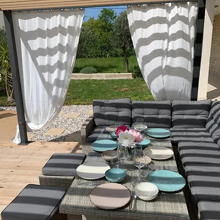 Апартаменты Kuca Kavrana Kavran